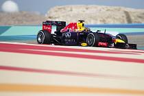 Sebastian Vettel v tréninku na Velkou cenu Bahrajnu.