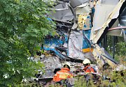 Správa železnic (SŽ) a České dráhy (ČD) zahájily 5. srpna 2021 odklízecí práce po čelní srážce vlaků u Milavčí na Domažlicku, při níž předešlého dne zemřeli tři lidé a desítky dalších byly zraněny.