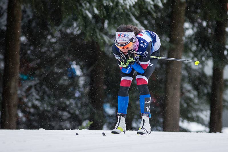 Kateřina Razýmová stíhacím závodě žen na 10 km klasicky v rámci Světového poháru v běhu na lyžích.