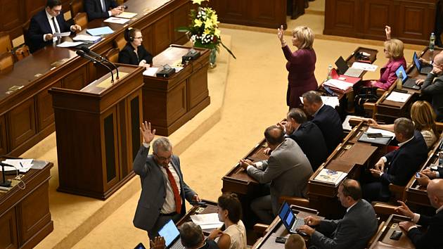 Mimořádná schůze Poslanecké sněmovny z podnětu koalice k předlohám v prvním a ve druhém čtení, 7. července 2022, Praha