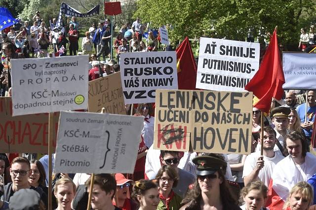 Demonstrace v Nymburce kvůli sjezdu KSČM.