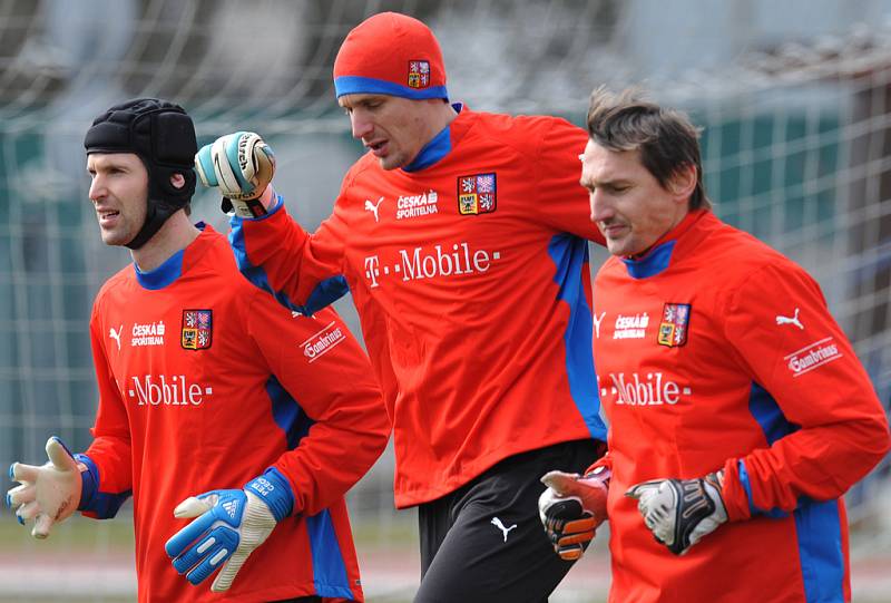 Elitní brankářské trio české fotbalové reprezentace (zleva): Petr Čech, Jaroslav Drobný a Martin Vaniak. 