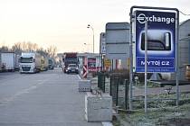 První ráno po zavedení nového mýtného systému 1. prosince 2019 na česko-slovenském přechodu u Lanžhota bylo poklidné, kolony se netvořily
