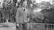 Obergruppenführer generál Reinhard Heydrich, zastupující říšský protektor v Čechách a na Moravě (snímek pořízen v Praze 27. září 1941)