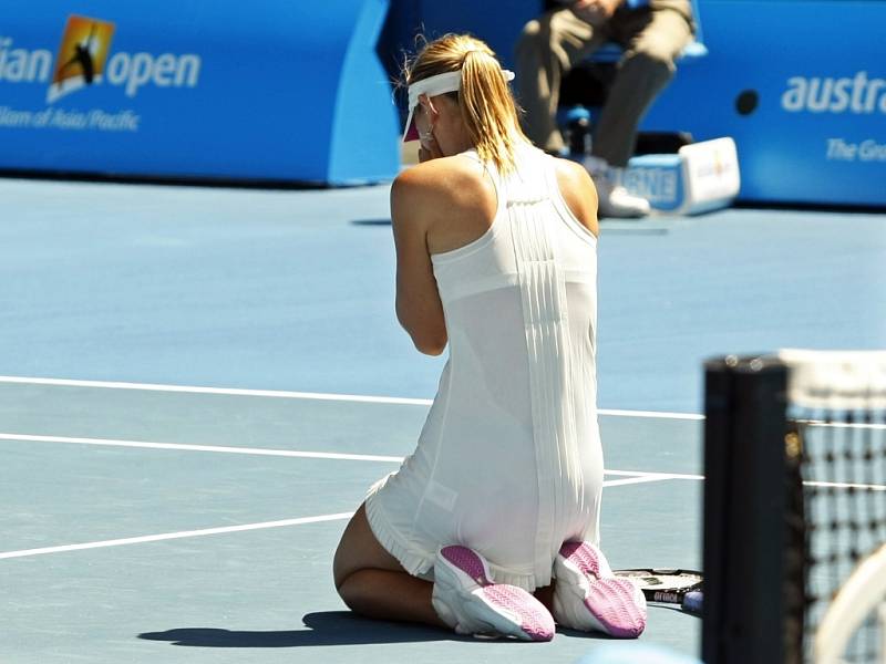 Dokonáno. Maria Šarapovová vyhrála Australian Open.