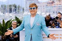 Elton John na filmovém festivalu v Cannes