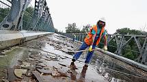 Až do listopadu potrvá rekonstrukce mostu u Vysoké nad Labem, který je uzavřen od pondělka.
