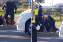 Policista v Melbourne zřejmě během zatýkání kopal do ležícího muže
