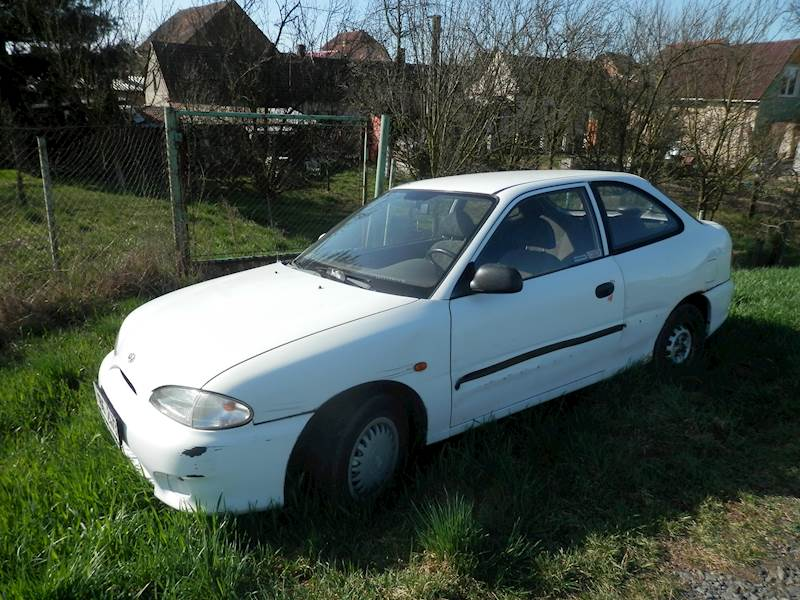 Tento Hyundai Accent se draží od 6 650 Kč