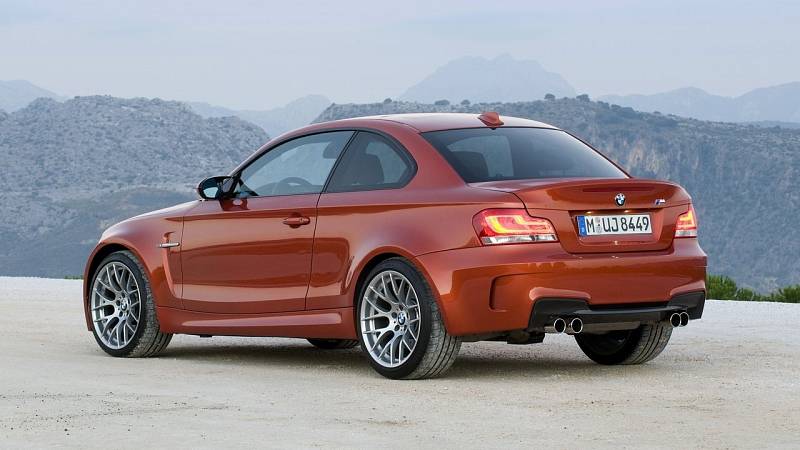 BMW 1M.