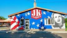 V Muzeu amerických historických automobilů JK Classics v Lužné u Rakovníka si přijdou na své milovníci klasických "amerik" z druhé poloviny minulého století.
