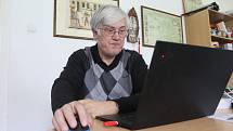 Josef Šmejkal poslal na ČVUT, kde jsou odborníci v oblasti optiky, email s popisem problému, který se dostal až k rukám výzkumnice Šárky Němcové