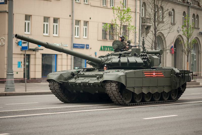 Třetí generace tanku T-72 s označením B3 má dokázat, že ani po téměř 50 letech existence nepatří stroj, který používaly armády čtyř desítek států světa včetně Československa, do starého železa.