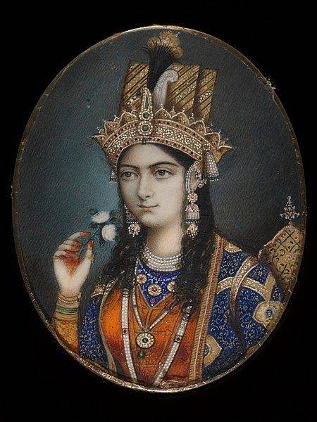 Císařovna Mumtáz Mahal byla nejmilovanější ženou vládce Mughalské říše. Po její smrti pro ni jako znak věčné lásky nechal vybudovat mauzoleum Tádž Mahal.