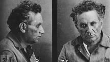 Grigorij Zinovjev na identifikačním policejním snímku, pořízeným tajnou službou NKVD po jeho zatčení v roce 1934