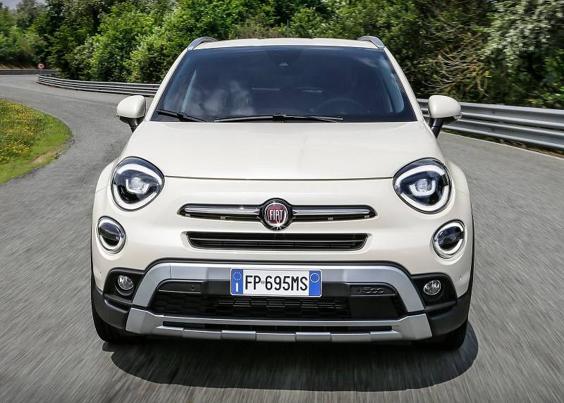 Fiat 500x. Ve všech výbavách (-10 000 Kč) na 389 900 Kč