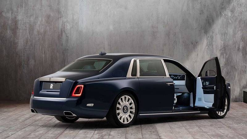 Rolls-Royce Phantom Rose