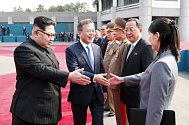 Kim Čong-un a Mun Če-in na summitu Jižní a Severní Koreje