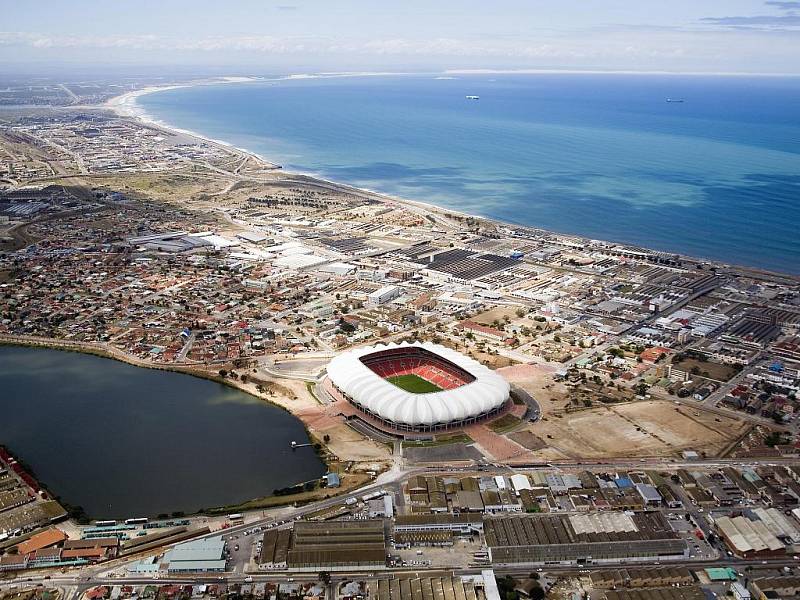 Port Elizabeth Stadium - Nelson Mandela Bay. Kapacita: 46.082.