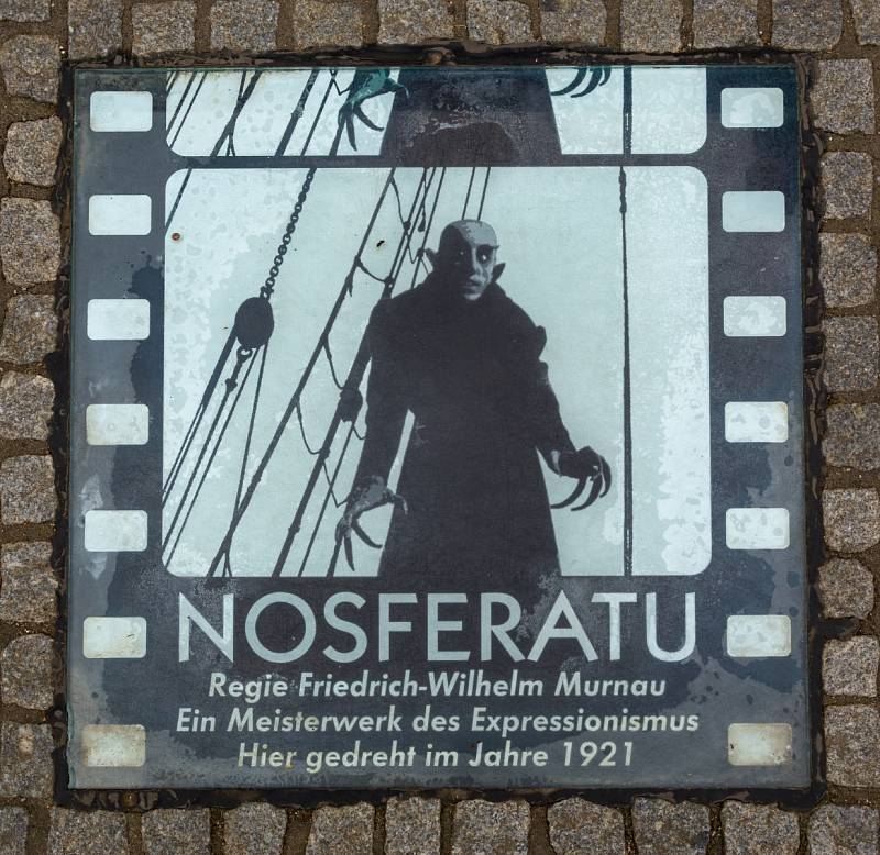 Max Schreck jako Nosferatu ve stejnojmenném filmu F. W. Murnaua z roku 1922