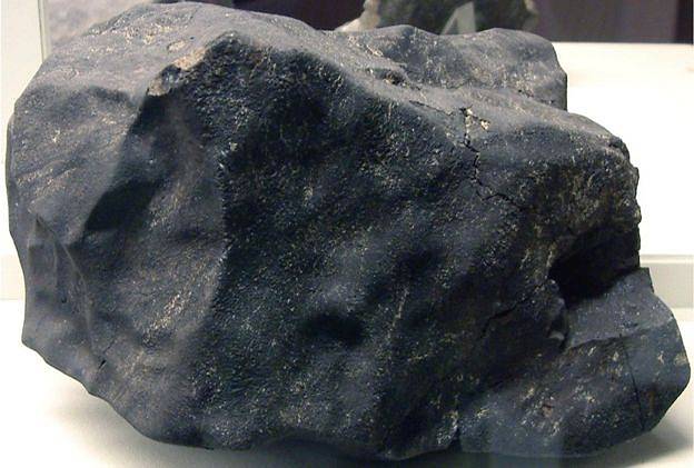 Australský meteorit Murchison "pamatuje" vznik Sluneční soustavy