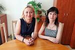 Anna (vlevo) je farmaceutka, Taja restaurátorka budov. Rády by v Česku pracovaly ve svém oboru, učí se proto intenzivně češtinu.