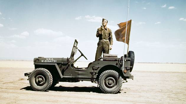 Americký voják ve Willysu MB.