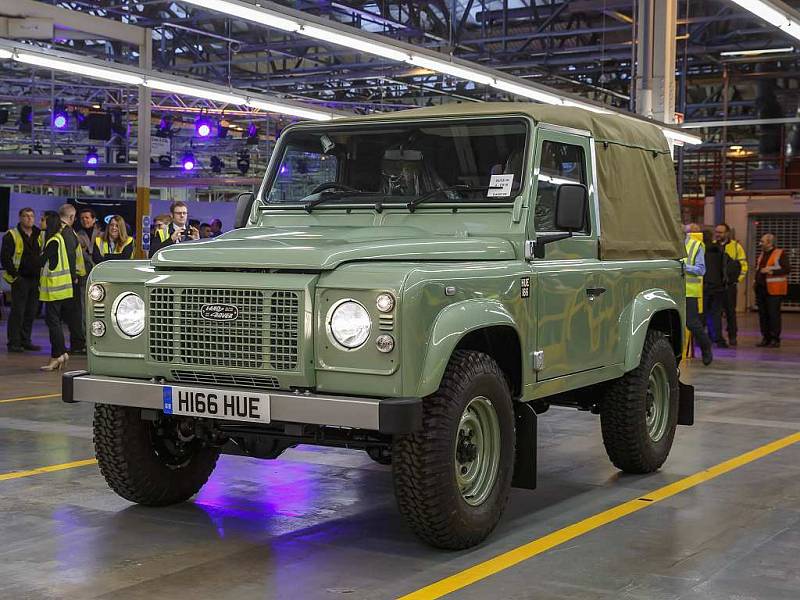 Poslední vyrobený Land Rover Defender.