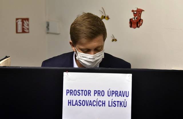 Předseda hnutí STAN Vít Rakušan odevzdal svůj hlas v Kolíně.