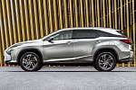 Lexus RX 450hL.