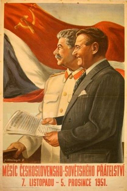 Klement Gottwald na plakátu oslavujícím československo - sovětské přátelství