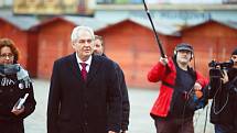 PREZIDENT. Hledání prezidenta střídá úsměvy s nudou. Na snímku Miloš Zeman