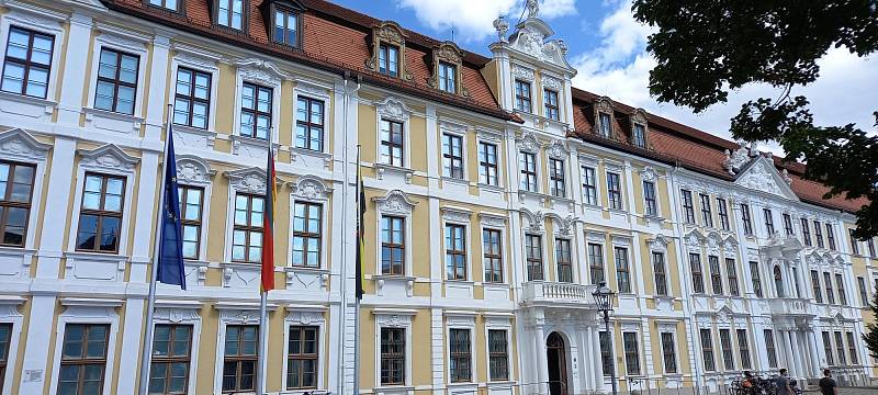 V Magdeburgu najdete na malém prostoru centra města všechny architektonické styly. Od romáského a gotiky po Stalina, NDR a Hundertwassera.