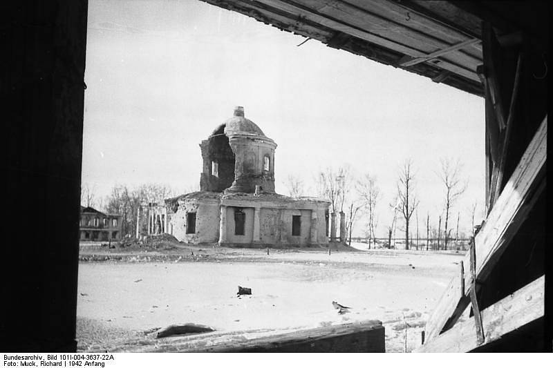 Ruiny ruského pravoslavného kostela v Cholmu