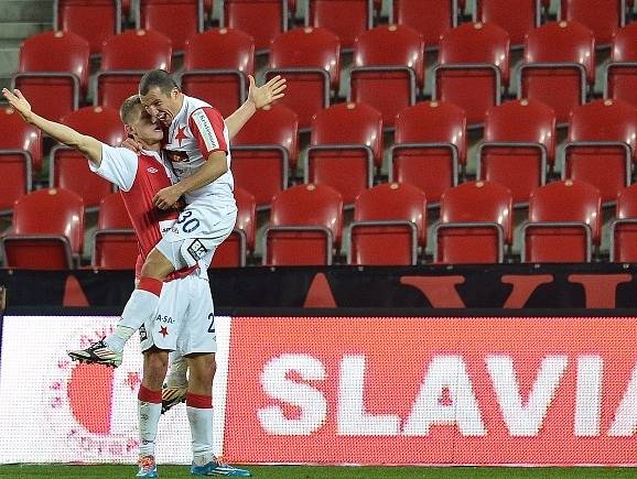 Slavia - Dukla: Tak se Tomáš Necid radoval z druhé branky