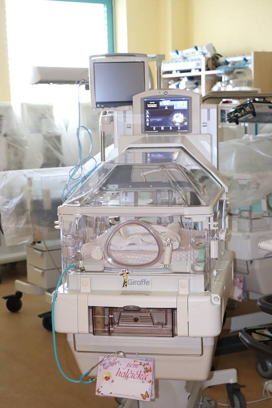 K vysoké kvalitě péče v perinatologickém centru výrazně přispěl rovněž projekt obnovy a modernizace přístrojového vybavení financovaný z prostředků Evropské unie