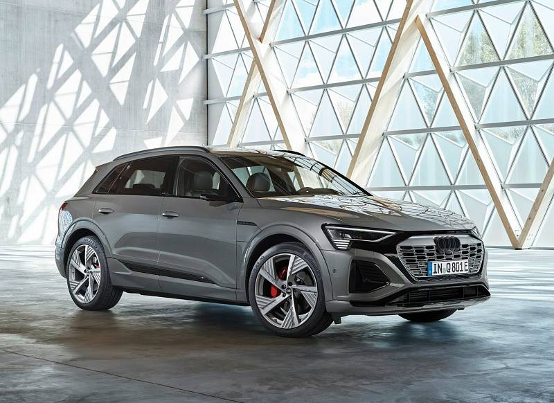 Audi e-tron se po faceliftu změnilo na Q8 e-tron