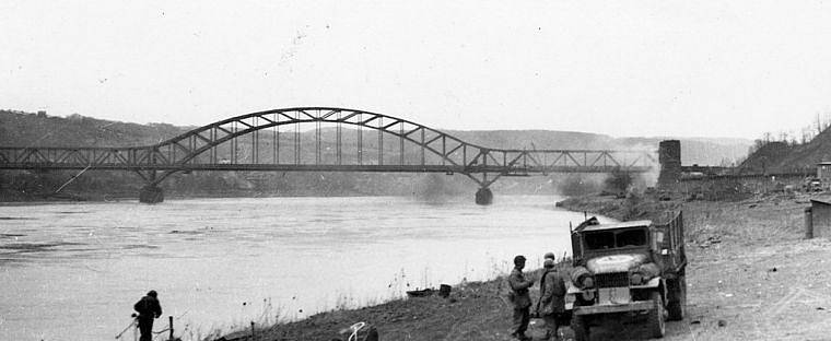 Most u Remagenu během bojů