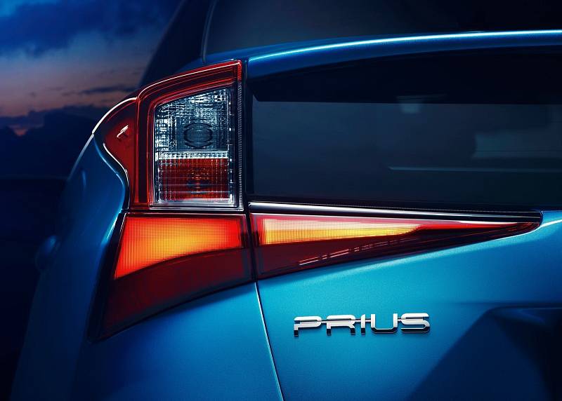 Toyota Prius AWD-e