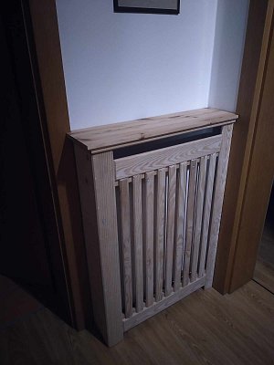Paleta posloužila k výrobě krytu radiátoru.