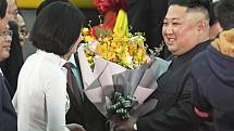 Přivítání severokorejského vůdce Kim Čong-una ve vietnamském pohraničním městě Dong Dang, kam přijel svým speciálním vlakem.