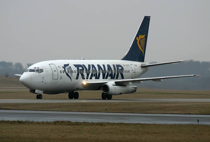 Boeing 737 společnosti Ryanair, ilustrační foto