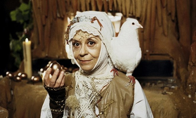 Giulietta Masina v roli Perinbaby z roku 1984