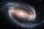 Pohled na spirálovitou galaxii NGC 1300