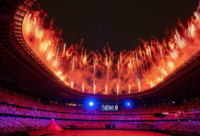 Zahájení olympijských her v Tokiu.