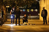 Útok nožem v Paříži