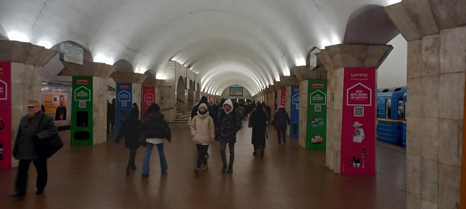 Kyjevské metro, největší úkryt Kyjevanů před ruskými raketami.