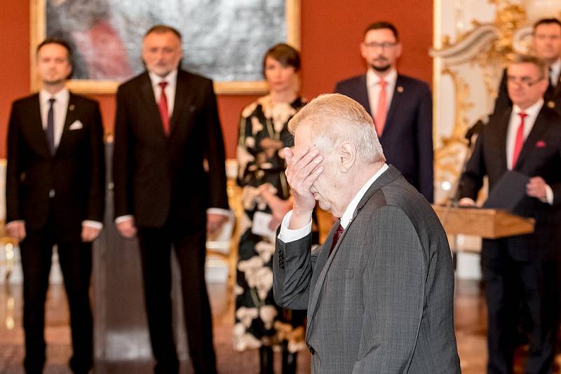 Prezident Miloš Zeman jmenoval 6. prosince na Pražském hradě Andreje Babiše premiérem.