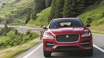 Jaguar F-Pace.