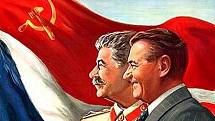 J. V. Stalin a Klement Gottwald na propagandistickém plakátu z padesátých let 20. století.
